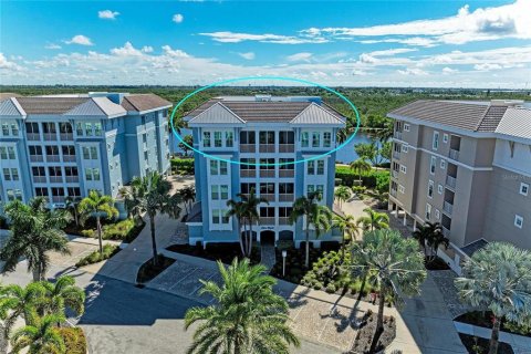 Condo in Bradenton, Florida, 2 bedrooms № 2396273 - photo 2