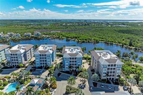 Condo in Bradenton, Florida, 2 bedrooms  № 2396273