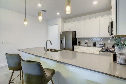 Condominio en alquiler en Davenport, Florida, 3 dormitorios, 166.11 m2 № 1908484 - foto 12