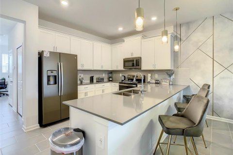 Condominio en alquiler en Davenport, Florida, 3 dormitorios, 166.11 m2 № 1908484 - foto 11