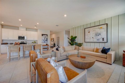 House in Melbourne, Florida 4 bedrooms, 170.85 sq.m. № 1792300 - photo 5