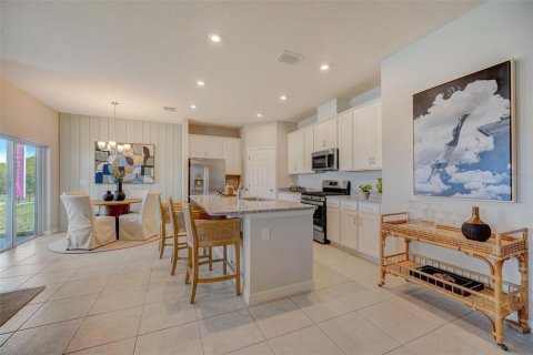 House in Melbourne, Florida 4 bedrooms, 170.85 sq.m. № 1792300 - photo 9