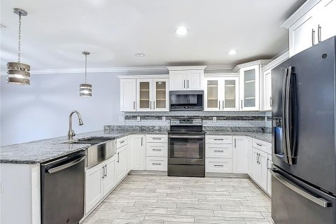 Купить виллу или дом в Одесса, Флорида 7 комнат, 181.16м2, № 2142358 - фото 4