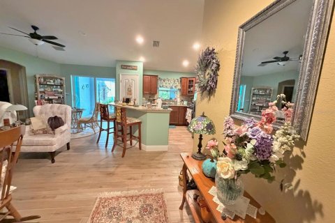House in North Port, Florida 3 bedrooms, 153.1 sq.m. № 2393823 - photo 8
