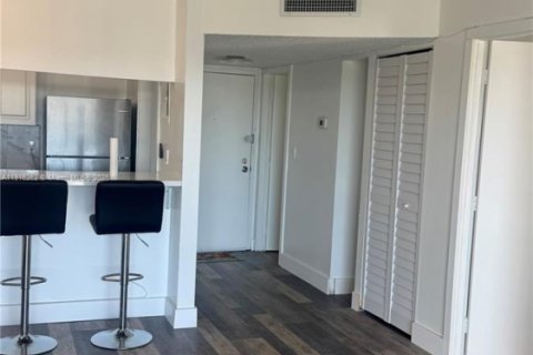 Copropriété à louer à Lauderhill, Floride: 1 chambre, 72.74 m2 № 1971067 - photo 4