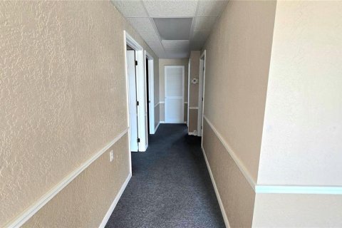 Commercial property in Venice, Florida 65.03 sq.m. № 2214877 - photo 15