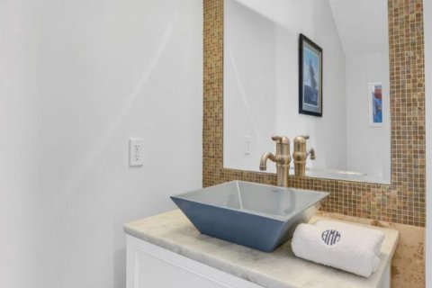 Townhouse in Lighthouse Point, Florida 3 bedrooms, 173.82 sq.m. № 2246595 - photo 13