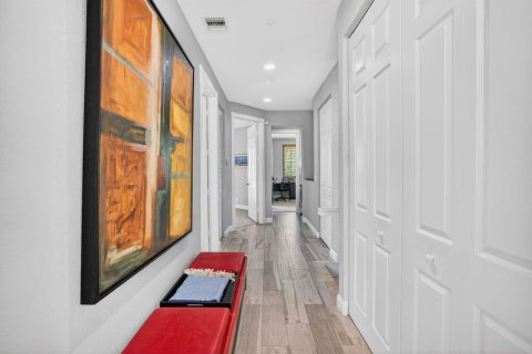 Townhouse in Lighthouse Point, Florida 3 bedrooms, 173.82 sq.m. № 2246595 - photo 20