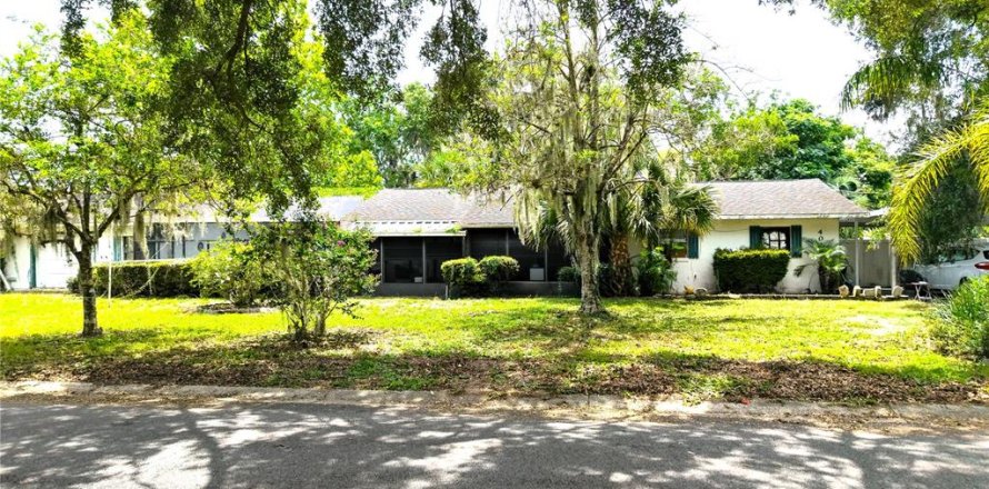 Casa en Fruitland Park, Florida 3 dormitorios, 97.83 m2 № 1820628