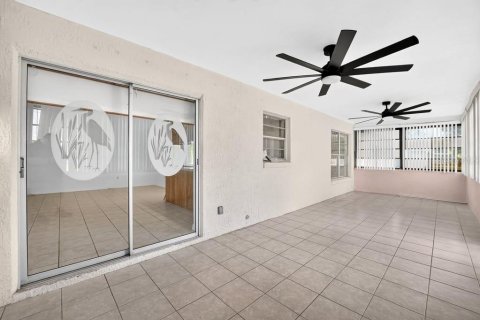 Villa ou maison à vendre à Palm Bay, Floride: 3 chambres, 146.04 m2 № 2430553 - photo 29