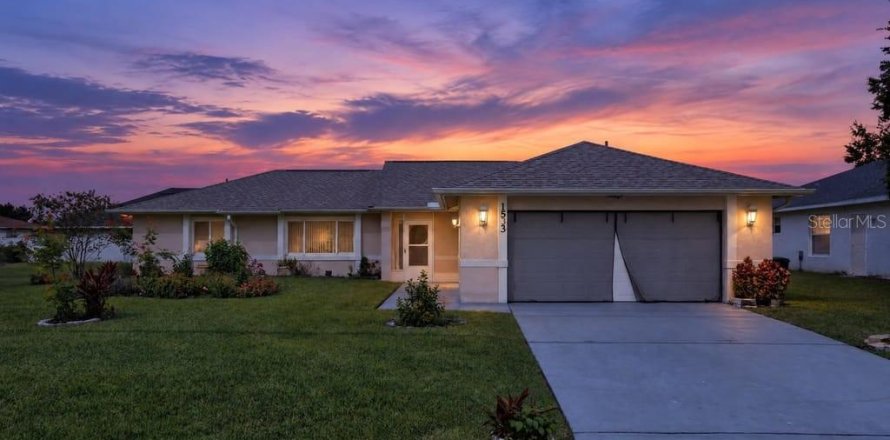 Villa ou maison à Palm Bay, Floride 3 chambres, 146.04 m2 № 2430553