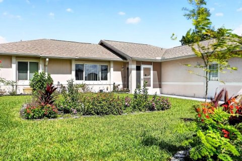 Villa ou maison à vendre à Palm Bay, Floride: 3 chambres, 146.04 m2 № 2430553 - photo 3