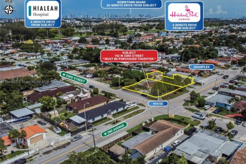 House in Hialeah, Florida 3 bedrooms, 177.63 sq.m. № 1841290 - photo 1