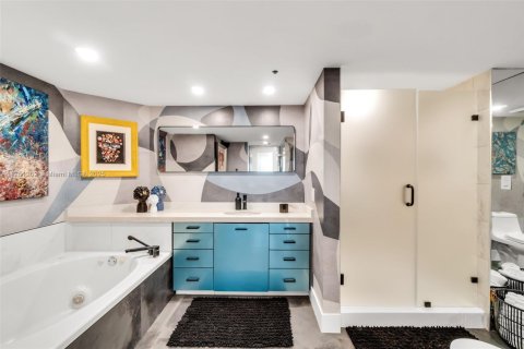 Copropriété à vendre à Miami, Floride: 2 chambres, 140.19 m2 № 1924544 - photo 17
