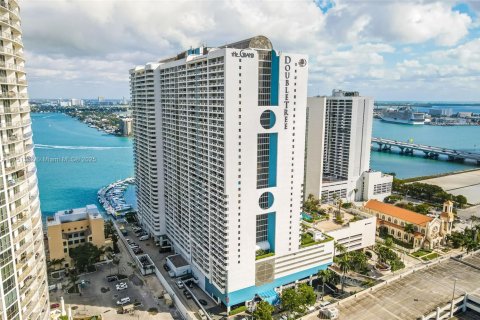 Copropriété à vendre à Miami, Floride: 2 chambres, 140.19 m2 № 1924544 - photo 23