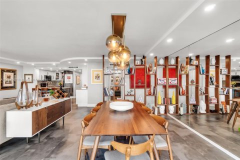 Copropriété à vendre à Miami, Floride: 2 chambres, 140.19 m2 № 1924544 - photo 9