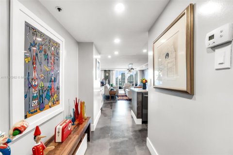 Copropriété à vendre à Miami, Floride: 2 chambres, 140.19 m2 № 1924544 - photo 2