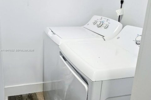 Купить виллу или дом в Форт-Лодердейл, Флорида 4 спальни, 108.88м2, № 2003624 - фото 11