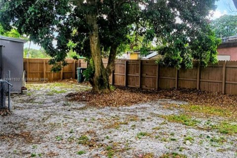 Купить виллу или дом в Форт-Лодердейл, Флорида 4 спальни, 108.88м2, № 2003624 - фото 21