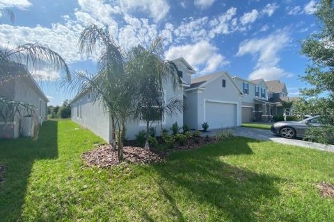 Villa ou maison à vendre à Mascotte, Floride: 4 chambres, 199.83 m2 № 1627052 - photo 3