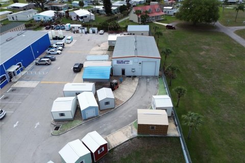 Commercial property in Sebring, Florida 306.58 sq.m. № 2214684