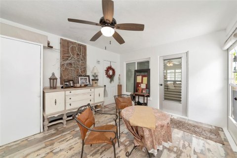 Casa en venta en Bradenton, Florida, 2 dormitorios, 130.99 m2 № 2156982 - foto 23