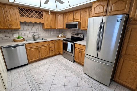 Купить кондоминиум в Сент-Питерсберг, Флорида 7 комнат, 149.11м2, № 2108707 - фото 8