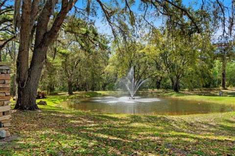House in Weeki Wachee, Florida 3 bedrooms, 233 sq.m. № 2267411