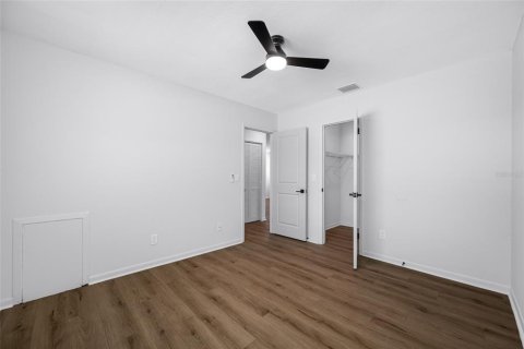 Villa ou maison à louer à Saint Petersburg, Floride: 2 chambres, 74.32 m2 № 1917461 - photo 11