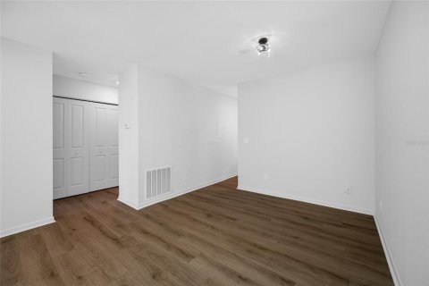 Villa ou maison à louer à Saint Petersburg, Floride: 2 chambres, 74.32 m2 № 1917461 - photo 18
