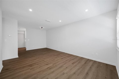 Villa ou maison à louer à Saint Petersburg, Floride: 2 chambres, 74.32 m2 № 1917461 - photo 5