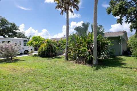Villa ou maison à Port Charlotte, Floride 2 chambres, 126.9 m2 № 2216587