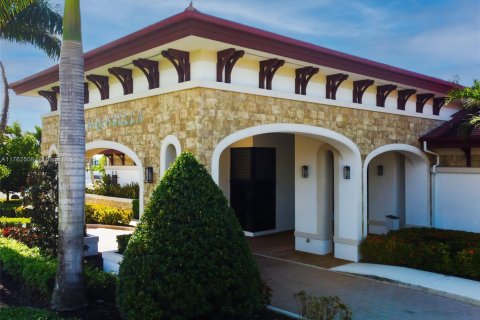 Casa en venta en Hialeah, Florida, 3 dormitorios, 123.75 m2 № 1860609 - foto 30