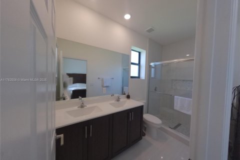 Casa en venta en Hialeah, Florida, 3 dormitorios, 123.75 m2 № 1860609 - foto 19