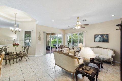Villa ou maison à vendre à Davie, Floride: 4 chambres, 254.55 m2 № 1968209 - photo 17