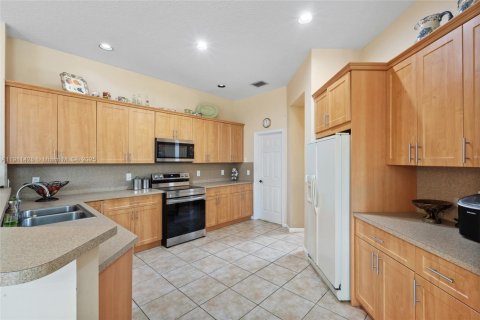 Villa ou maison à vendre à Davie, Floride: 4 chambres, 254.55 m2 № 1968209 - photo 20