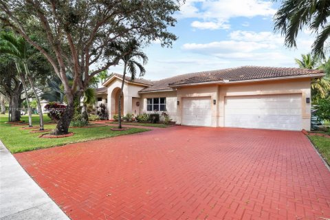 Villa ou maison à vendre à Davie, Floride: 4 chambres, 254.55 m2 № 1968209 - photo 3
