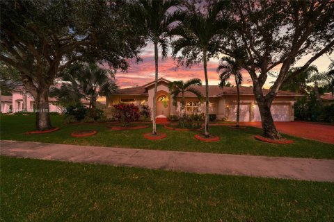 Villa ou maison à vendre à Davie, Floride: 4 chambres, 254.55 m2 № 1968209 - photo 2