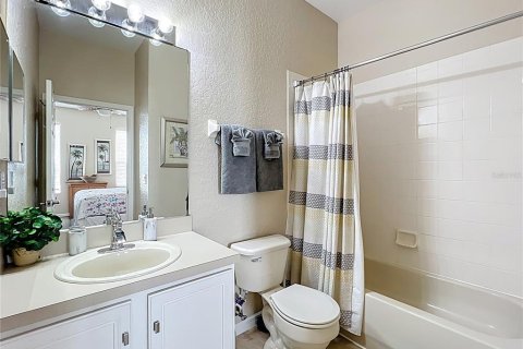 Townhouse in Davenport, Florida 4 bedrooms, 172.43 sq.m. № 1651931 - photo 25