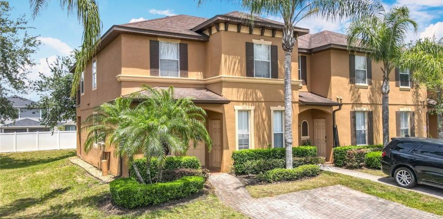 Townhouse in Davenport, Florida 4 bedrooms, 172.43 sq.m. № 1651931