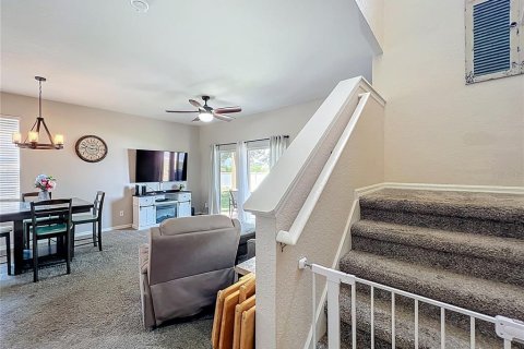 Townhouse in Davenport, Florida 4 bedrooms, 172.43 sq.m. № 1651931 - photo 26