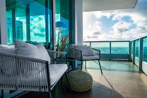 Condominio en alquiler en Miami, Florida, 2 dormitorios, 114.92 m2 № 1945857 - foto 5