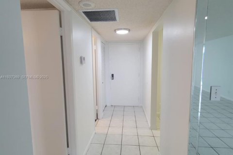 Condominio en alquiler en Aventura, Florida, 1 dormitorio, 85.28 m2 № 1990266 - foto 8
