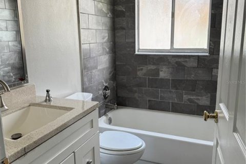 Casa en alquiler en Orlando, Florida, 3 dormitorios, 112.23 m2 № 1881260 - foto 8
