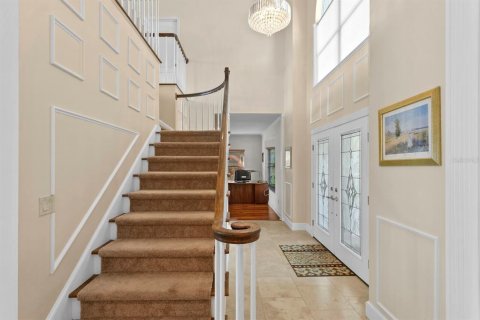 House in Tampa, Florida 5 bedrooms, 384.99 sq.m. № 2166191 - photo 3