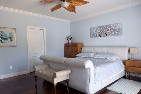 House in Tampa, Florida 5 bedrooms, 384.99 sq.m. № 2166191 - photo 23