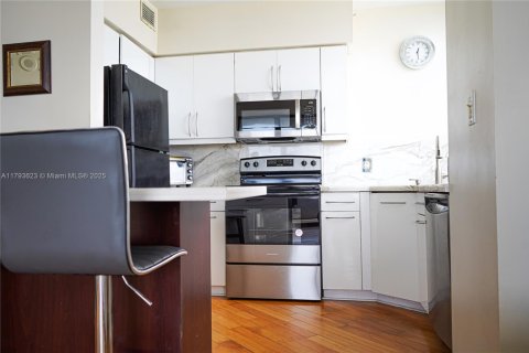 Condominio en venta en Miami Beach, Florida, 2 dormitorios, 117.24 m2 № 1726039 - foto 9