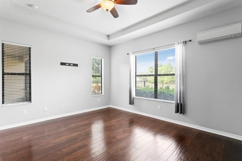 House in Lutz, Florida 4 bedrooms, 295.62 sq.m. № 1657516 - photo 22