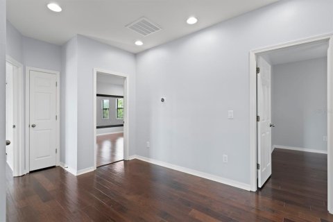 House in Lutz, Florida 4 bedrooms, 295.62 sq.m. № 1657516 - photo 29