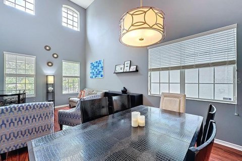 House in Orlando, Florida 5 bedrooms, 301.84 sq.m. № 1873774 - photo 12